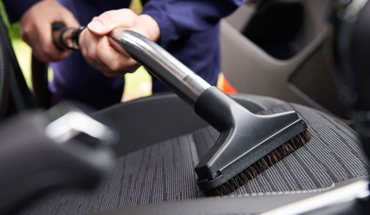 自動車クリーニング